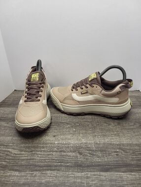 Vans MTE Crosspath Tan Mauve Size Women’s Size 6.5 Sneakers New